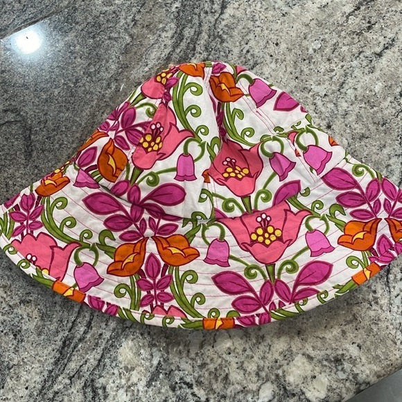VERA BRADLEY Summer Bucket Hat, LILLI BELL Pink Orange Tulips, Reversible - Picture 2 of 4